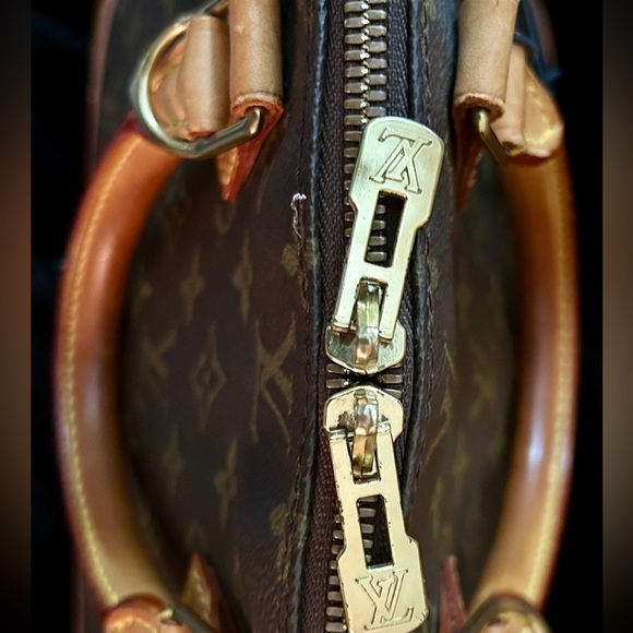 LOUIS VUITTON 
Pre-Loved Alma PM💕 - Picture 6 of 11